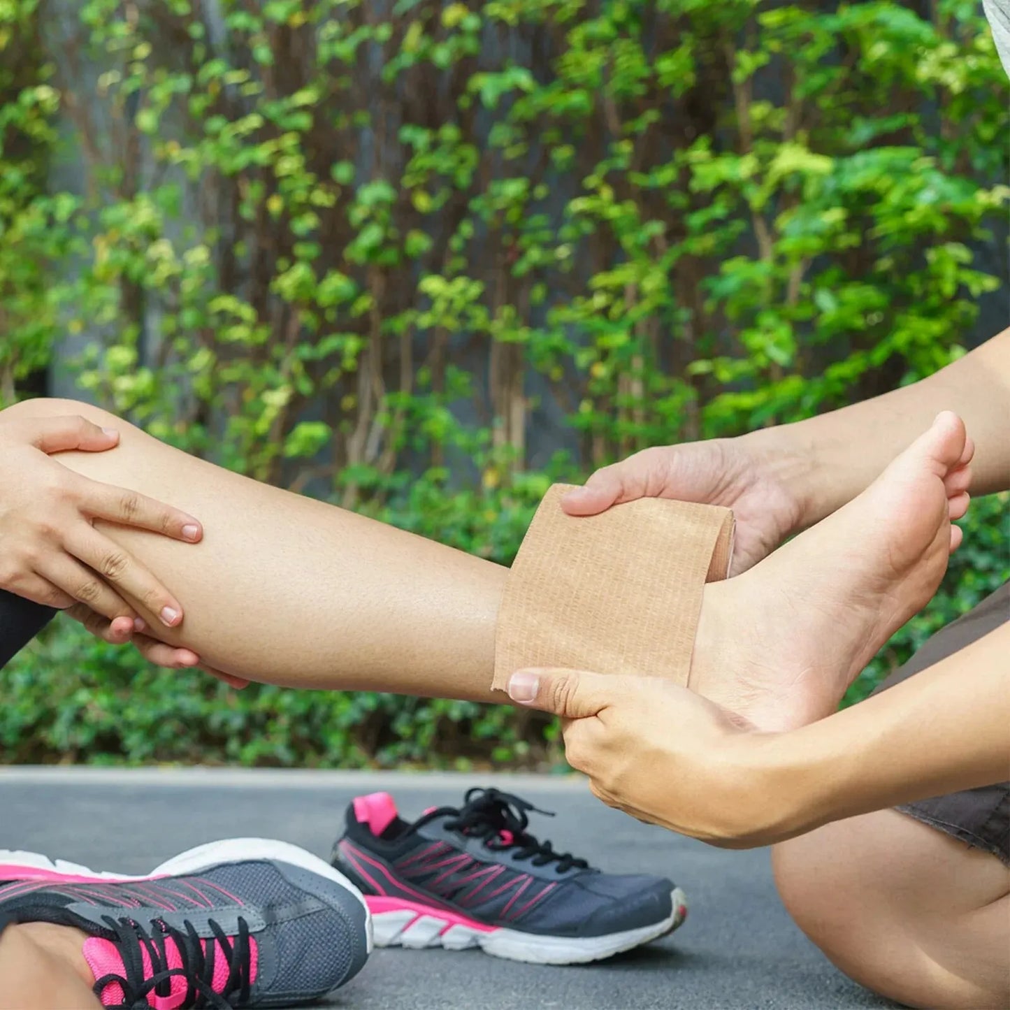 1Roll 2.5/5/7.5/10Cm*4.8M Non Woven Elastic Self Adhesive Bandage Cohesive Bandage for Sports Fixing Finger Wrist Leg