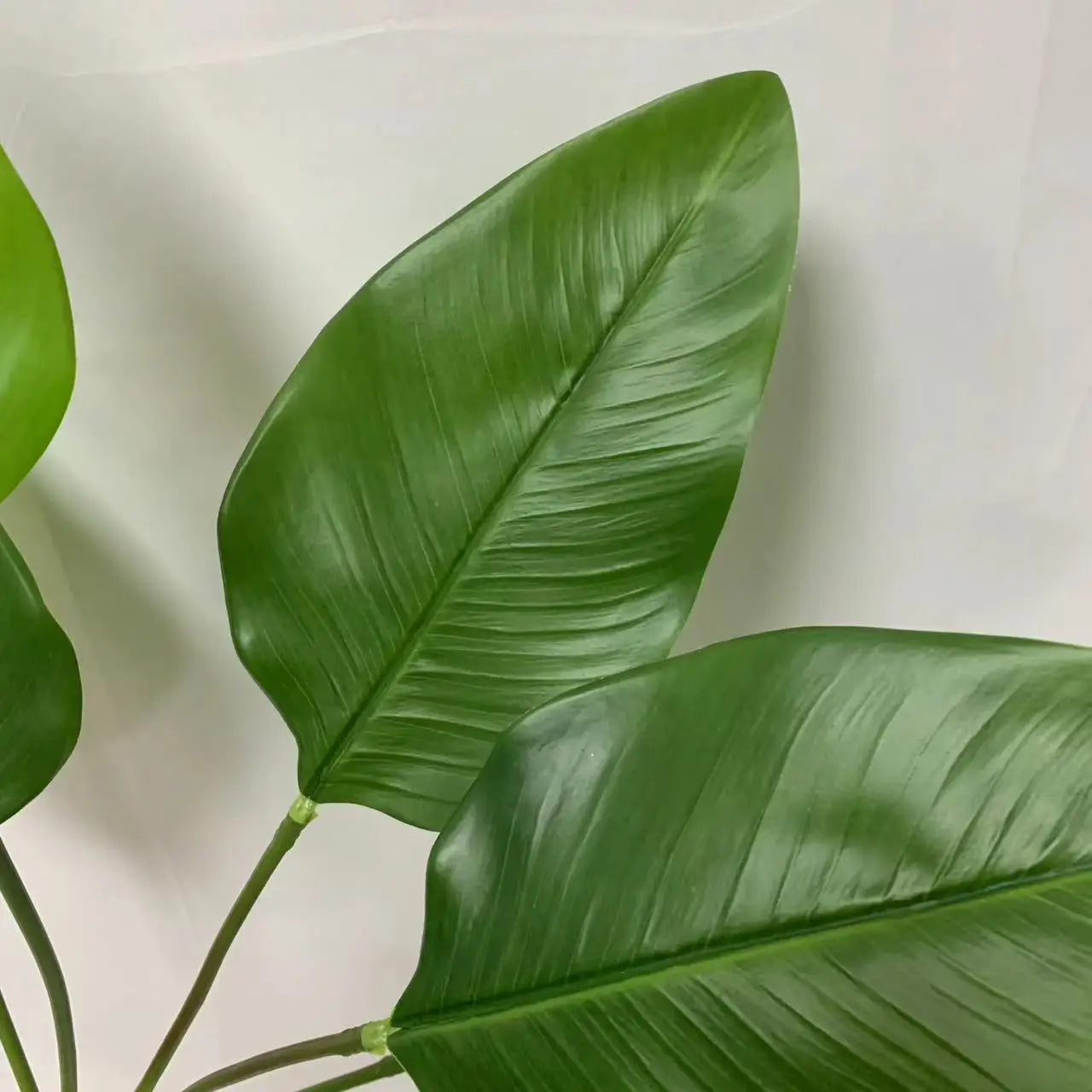 New Artificial Plantain Leaf Long Branch Fake Plants for DIY Party Wedding Room Decor Simulated Plants for Outdoor Decoration